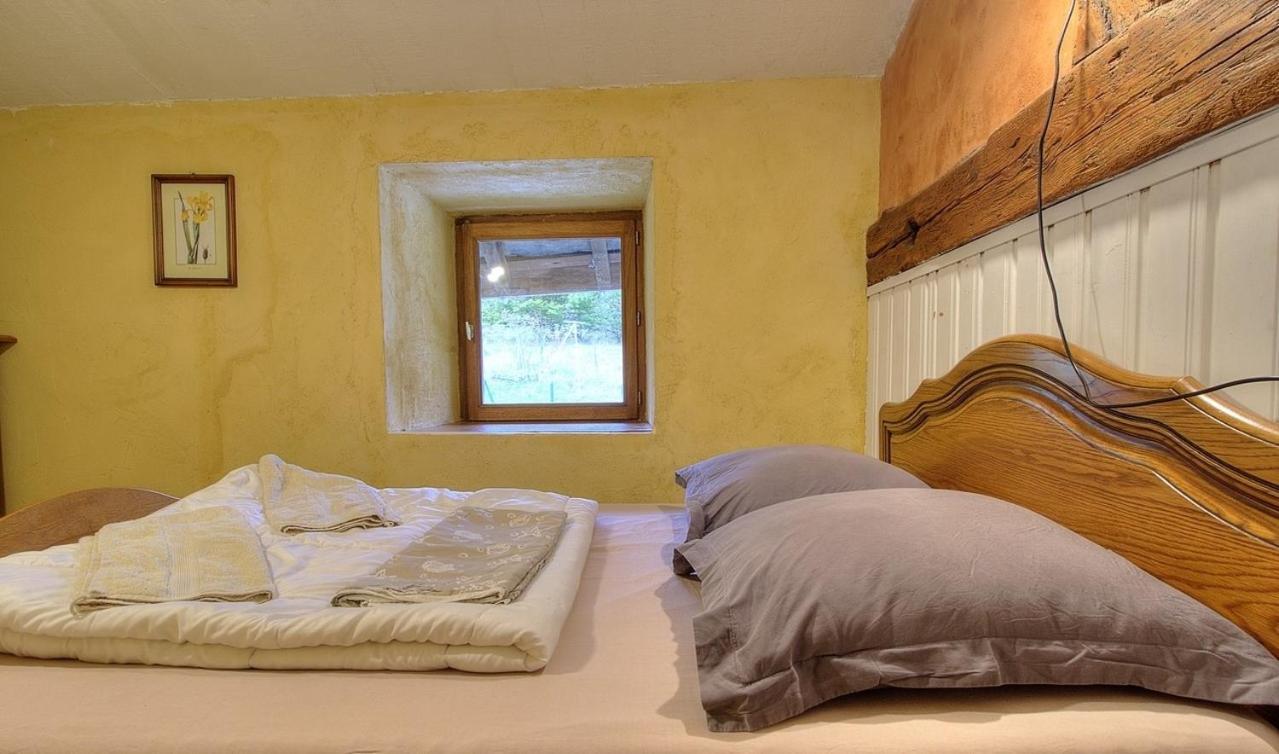 Apartamento La Grange Des Plans Le Grand-Abergement Exterior foto